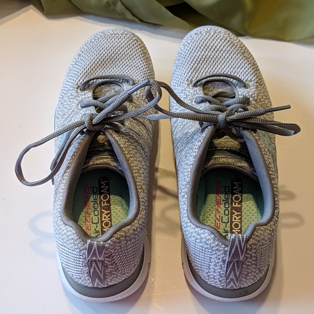 Tennis Shoes